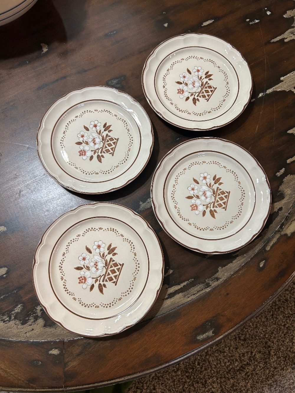 4 Vintage 8” Cumberland Mayberry Blossom Plates - EXCELLENT condition